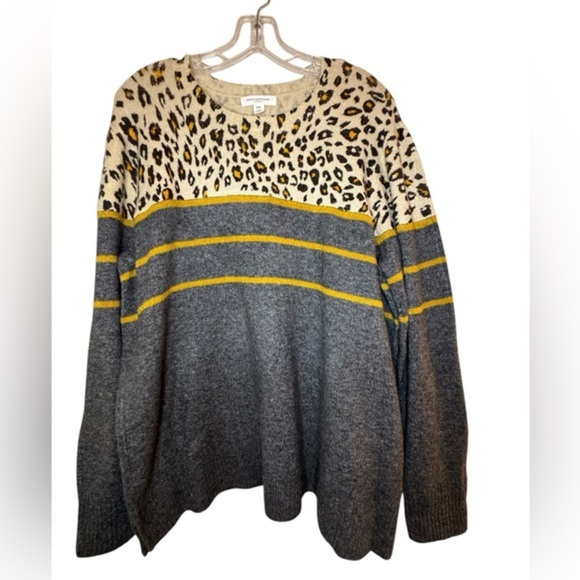 Beach Lunch Lounge Women’s Animal Print Sweater Size XXL Gray Yellow Pullover - Picture 1 of 7